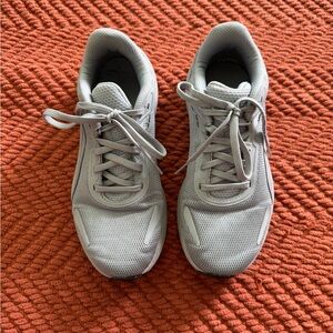 Puma Women’s Gray Training Sneakers Athletic Running Shoes